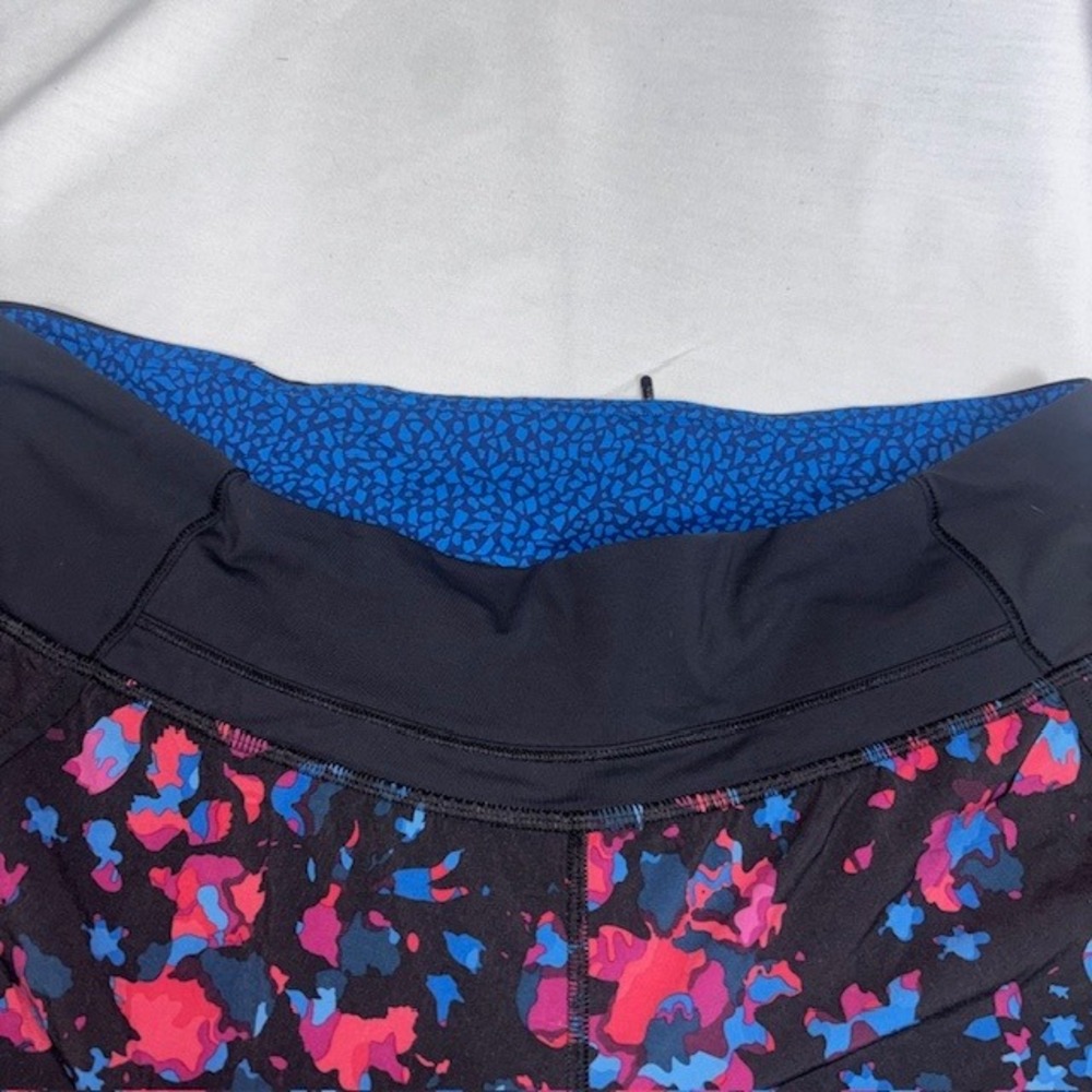 Lululemon Speed Up Short Multi Color Abstract Print Running Workout Womens 10 - Picture 2 of 5